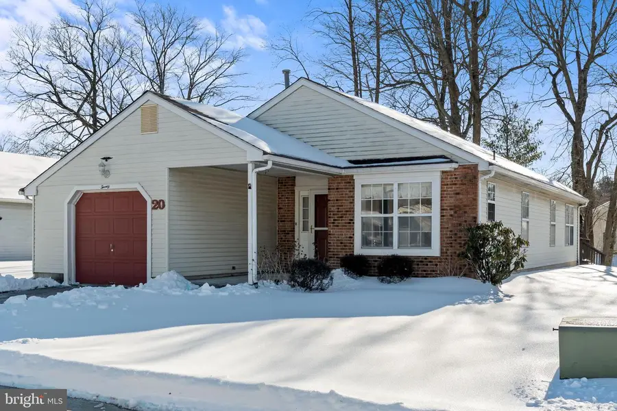 20 Lakebridge Dr, Woodbury, NJ 08096 - Image #2