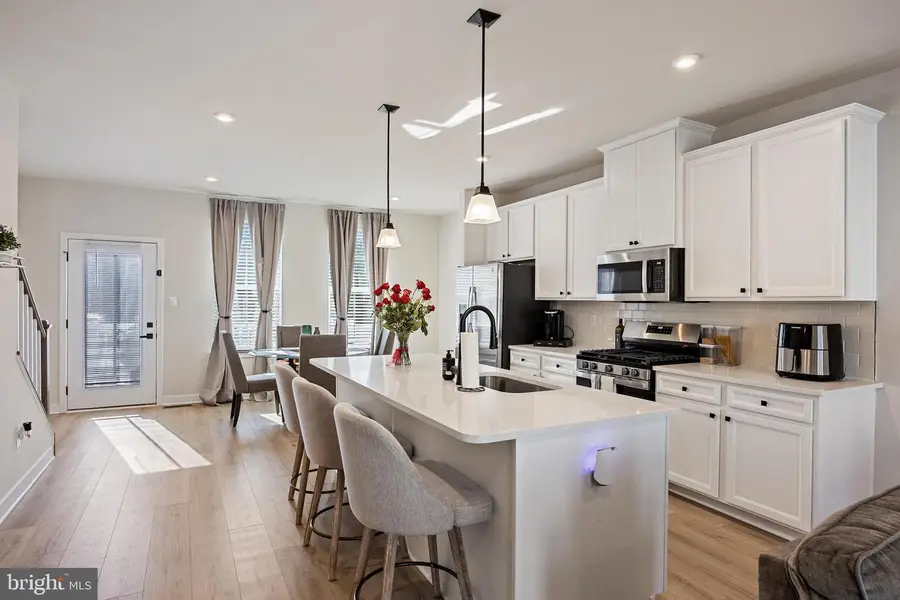 30 Sand Hills Dr, Williamstown, NJ 08094 - Image #3