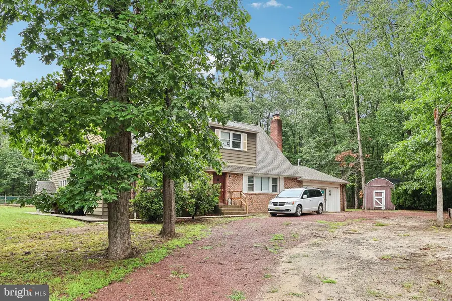 1025 Linden Ave, Williamstown, NJ 08094 - Image #3