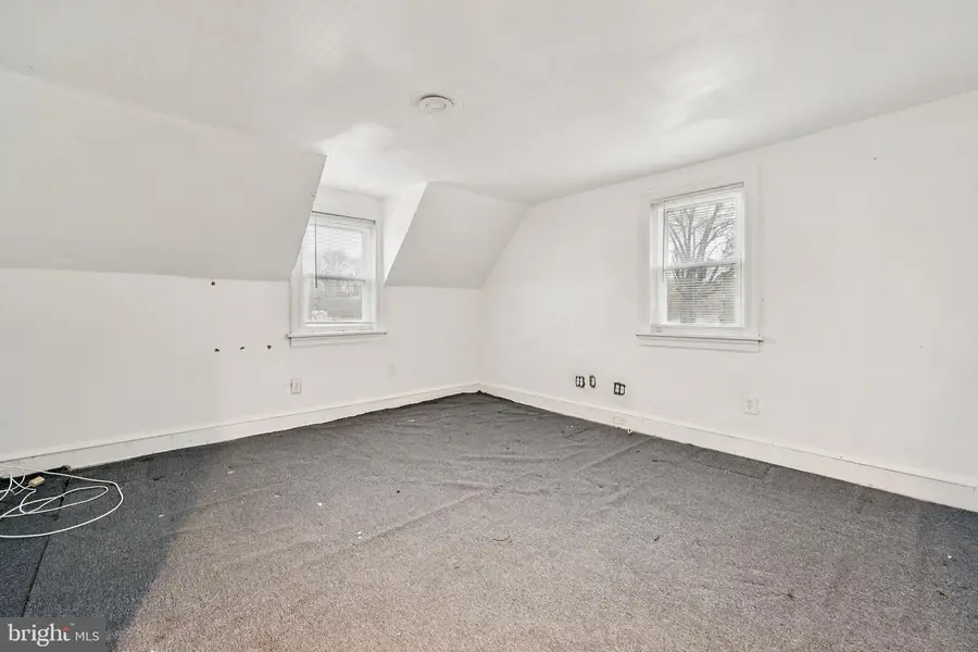 2443 S Black Horse, Williamstown, NJ 08094 - #2