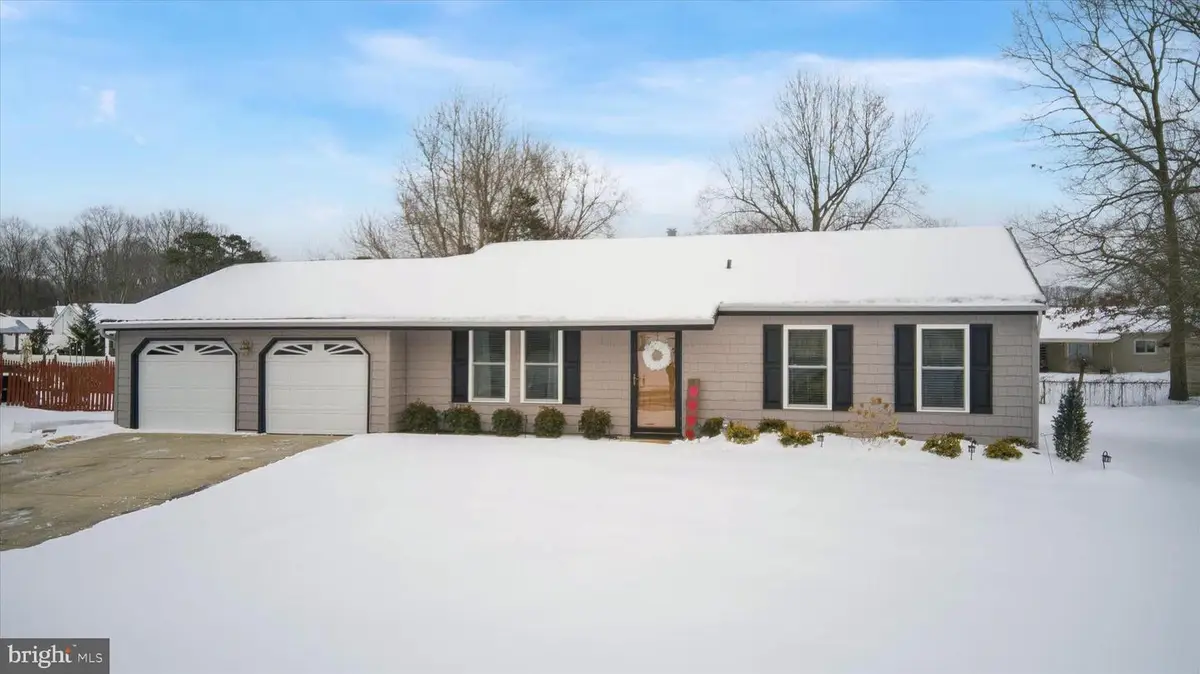 8 Hercules Ct, Sewell, NJ 08080 - Image #1