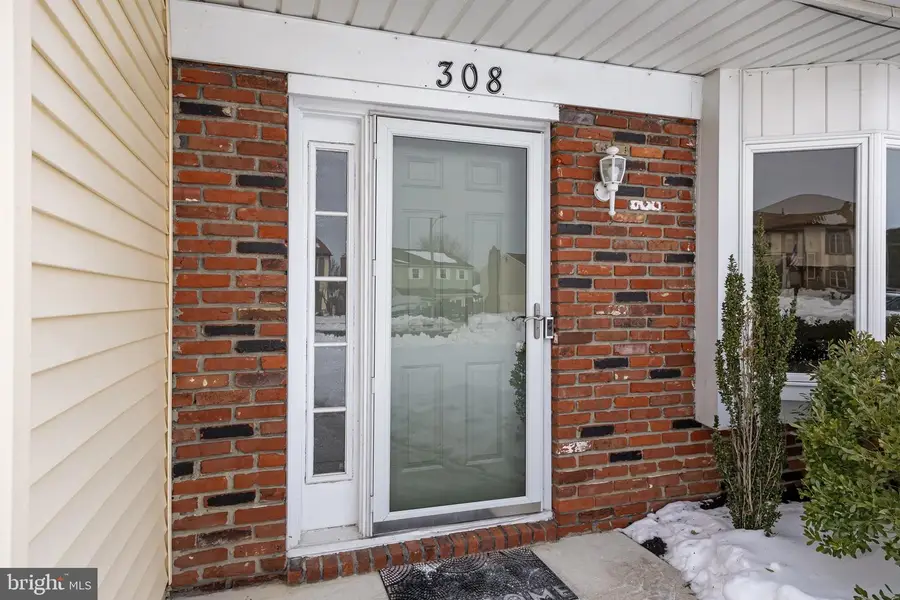 308 Thackeray Ln, Williamstown, NJ 08094 - Image #3