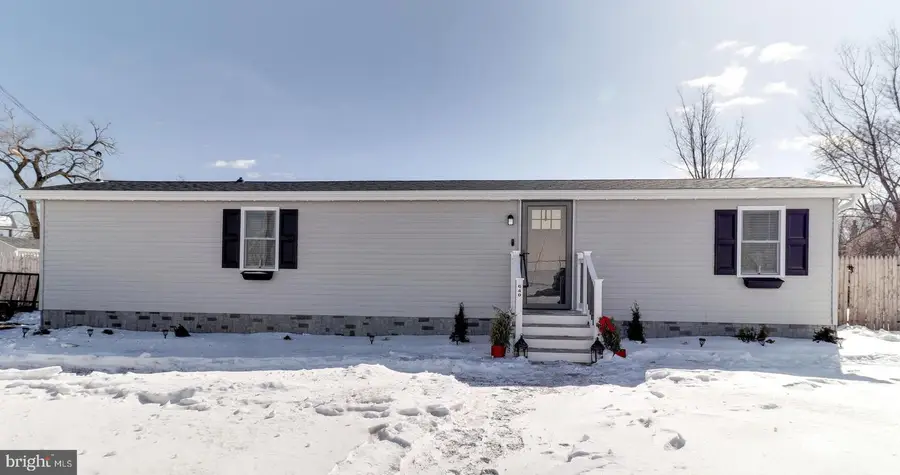 640 Clonmell Rd, Paulsboro, NJ 08066 - Image #2