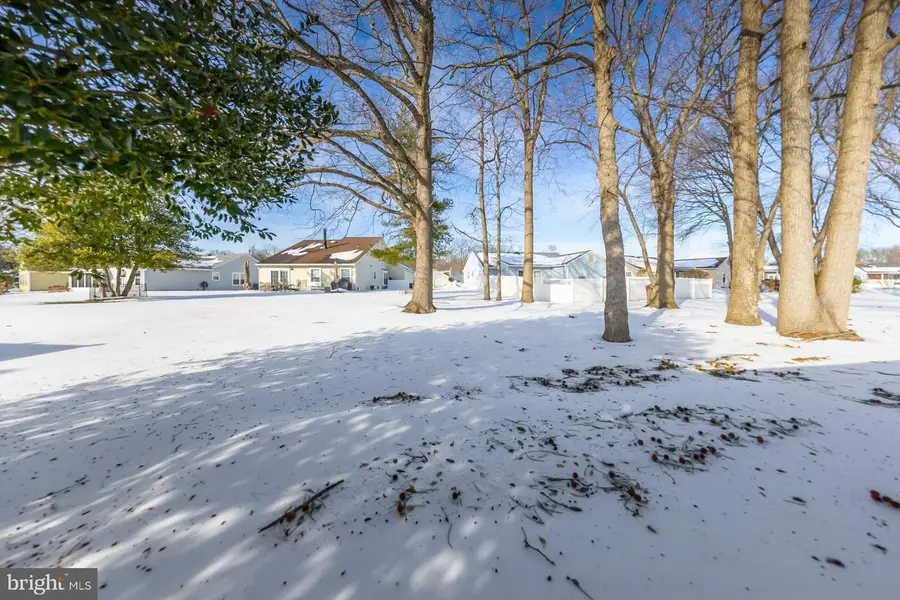 27 Lakebridge Dr, Woodbury, NJ 08096 - Image #3