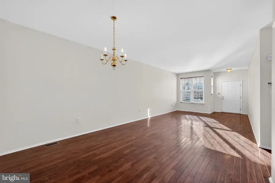 172 Pennsbury Ln, Woodbury, NJ 08096 - #3