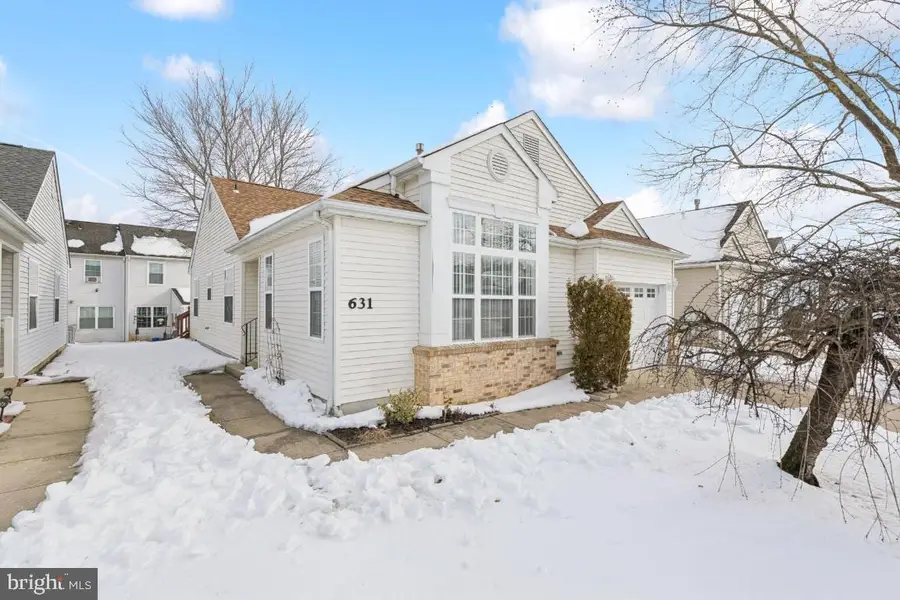 631 Barbados Dr, Williamstown, NJ 08094 - #2