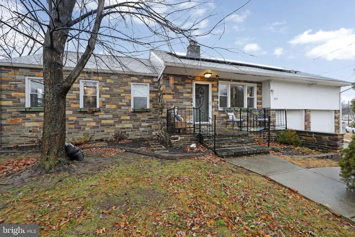 955 Hessian, West Deptford, NJ 08093 - #1