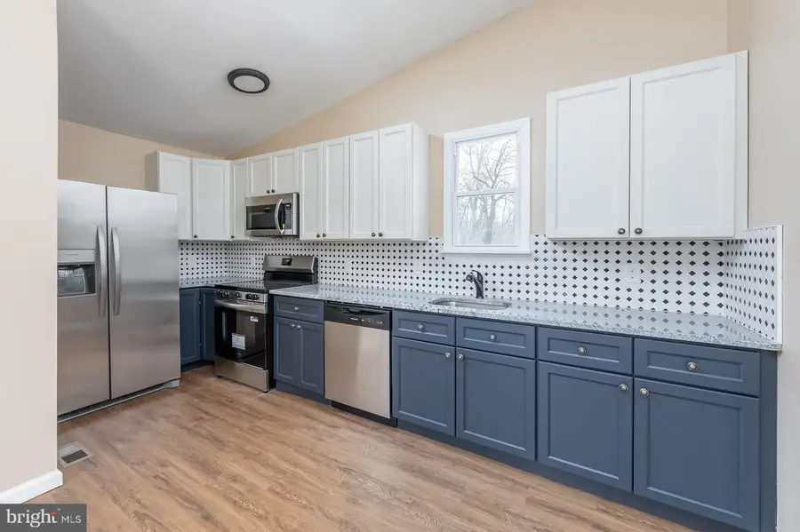 124 W Howard St, Clayton, NJ 08312 - #2