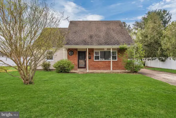 1054 Winslow Rd, WILLIAMSTOWN, NJ 08094