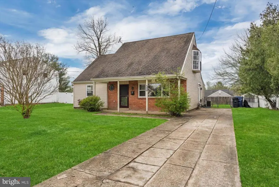 1054 Winslow Rd, Williamstown, NJ 08094 - #3