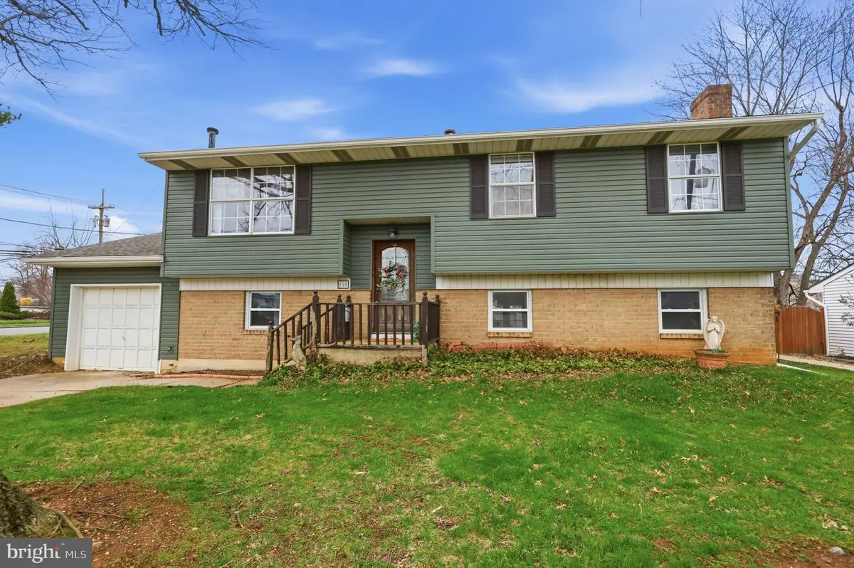 105 Central Ave, Woodbury Heights, NJ 08097 - #1