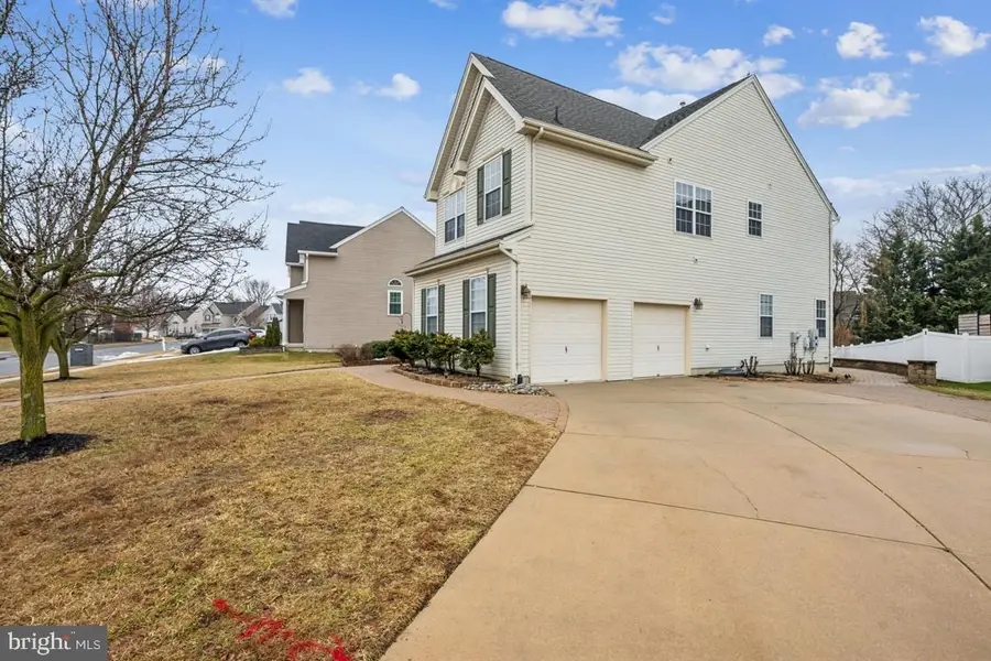 209 Windsor Dr, Swedesboro, NJ 08085 - #2