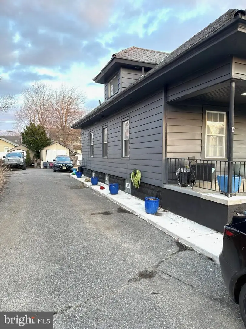 561 Billings Ave, Paulsboro, NJ 08066 - #2