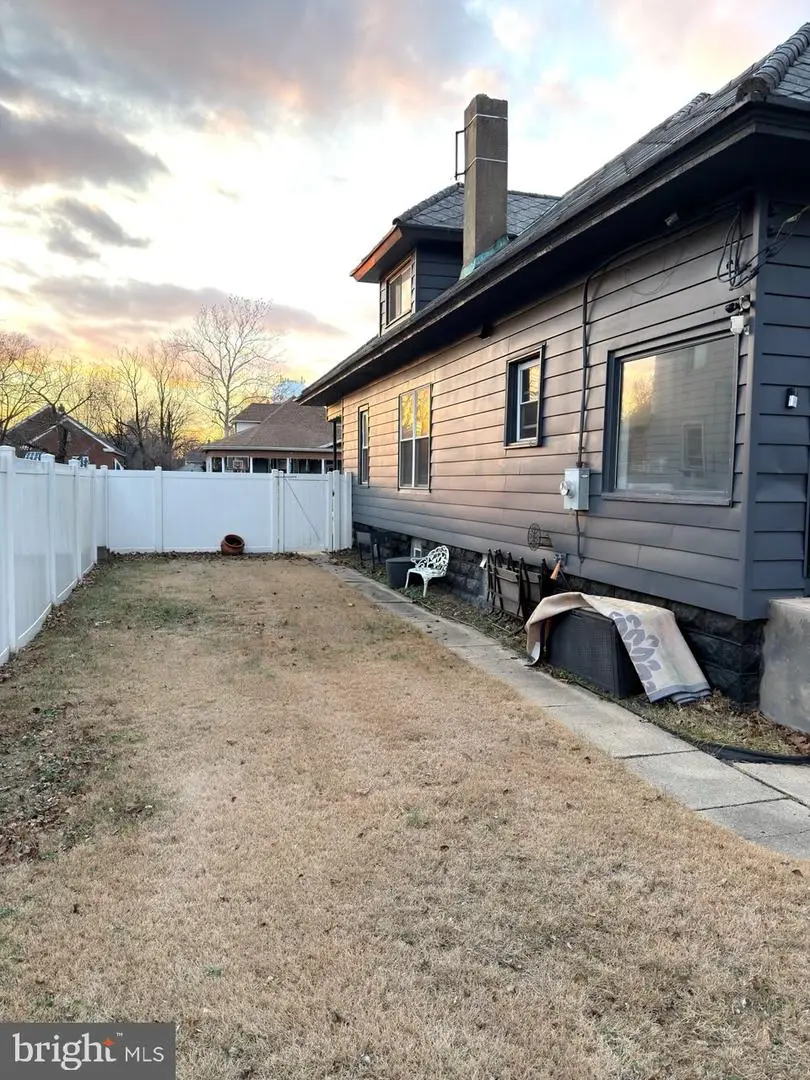 561 Billings Ave, Paulsboro, NJ 08066 - #3