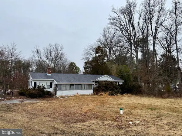 1053 Clayton Rd, WILLIAMSTOWN, NJ 08094