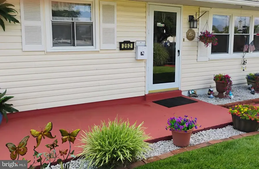 252 N Dennis Dr, Clayton, NJ 08312 - #2