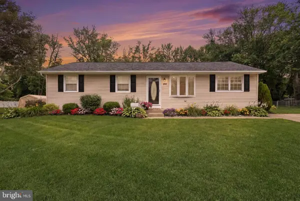 203 Central Ave, WOODBURY HEIGHTS, NJ 08097