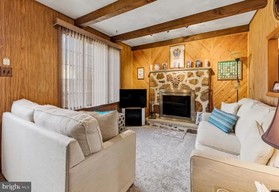 1125 Arbutus Ave, Williamstown, NJ 08094 - #2