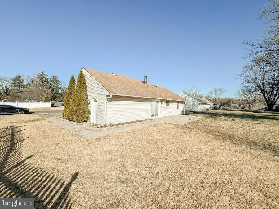 604 Cobblestone Rd, Williamstown, NJ 08094 - #3