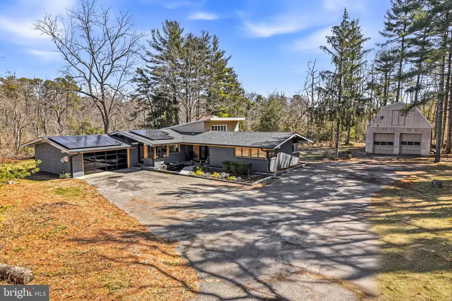 1528 E Malaga Rd, Williamstown, NJ 08094 - #2