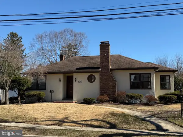 44 N Warren St, WOODBURY, NJ 08096