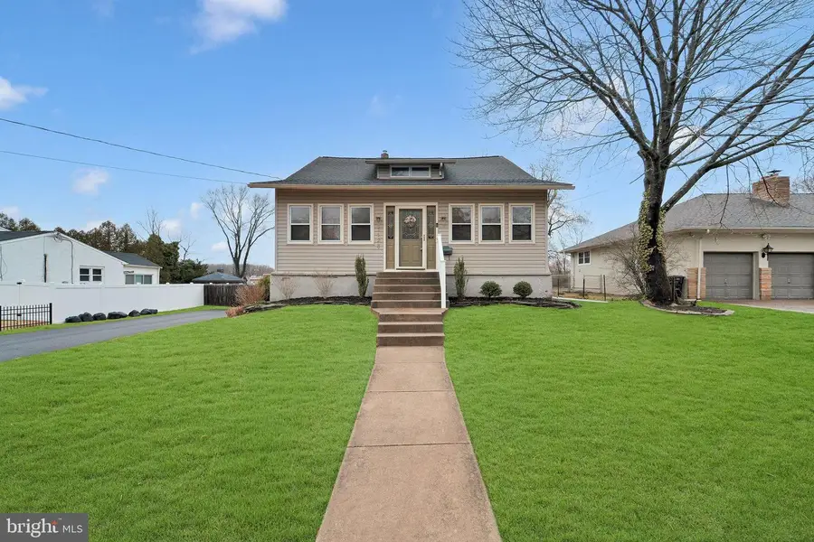 1123 Walnut Ave, Woodbury Heights, NJ 08097 - #2