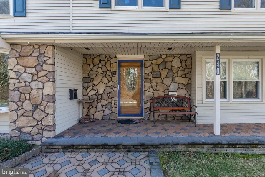 240 Lincoln Ave, Woodbury Heights, NJ 08097 - #3