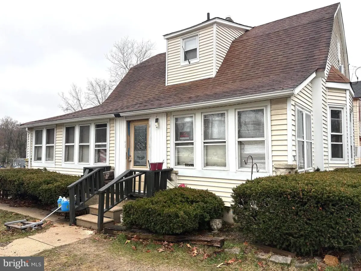 71 Hickory Ave, Mantua, NJ 08051 - #1