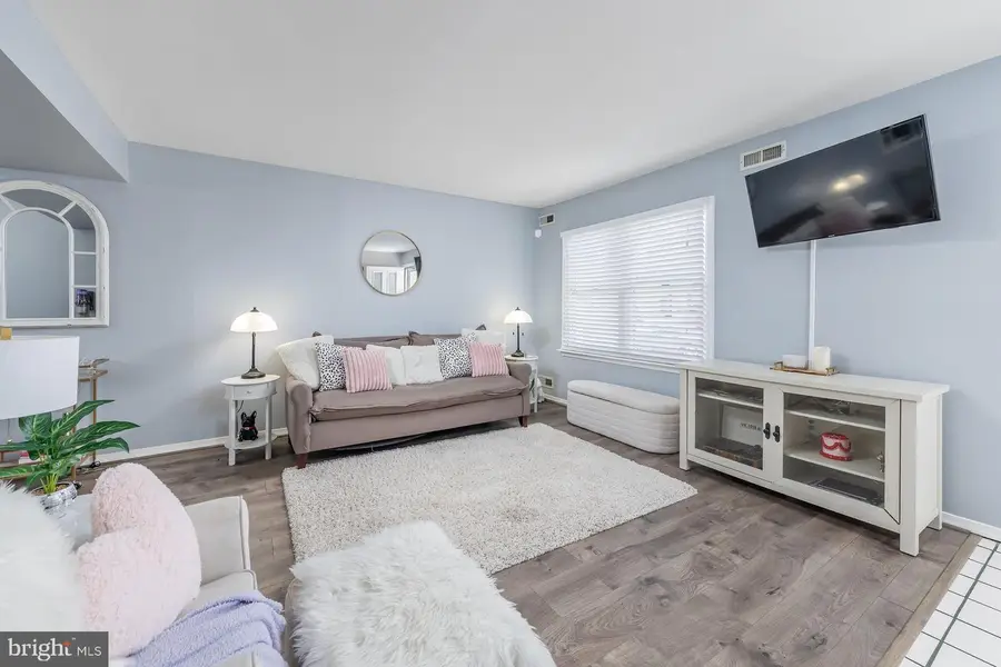 28 Madison St, Swedesboro, NJ 08085 - #3