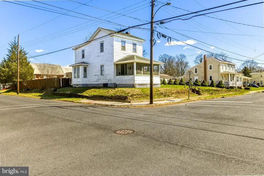 231 N Main St, Clayton, NJ 08312 - #2
