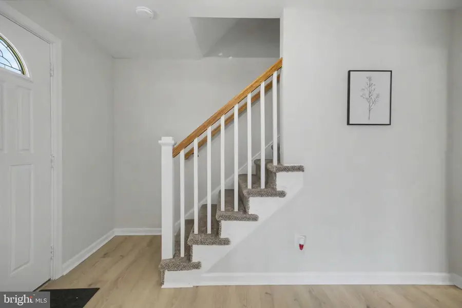 327 Bucknell Ave, Blackwood, NJ 08012 - #2