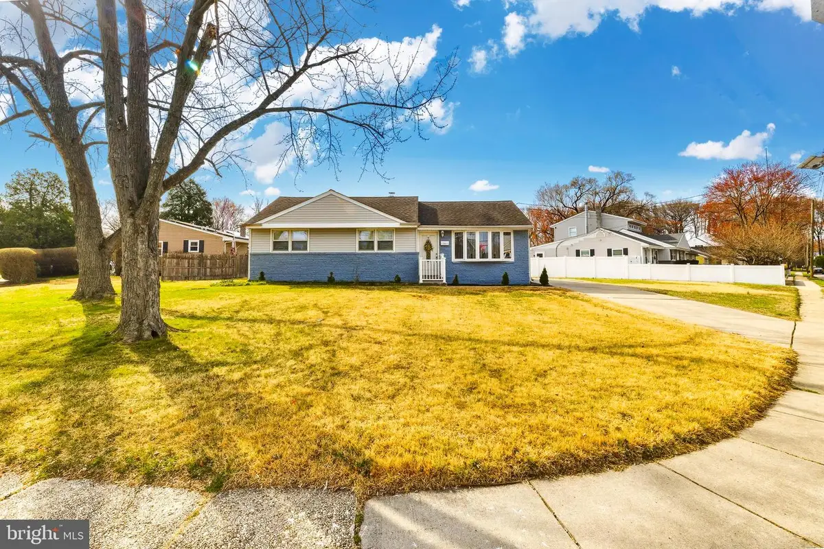 221 Ford Ave, West Deptford, NJ 08096 - #1