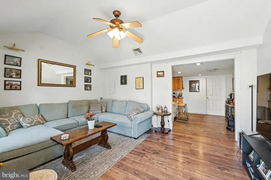 1434 10th Ave, Williamstown, NJ 08094 - #2