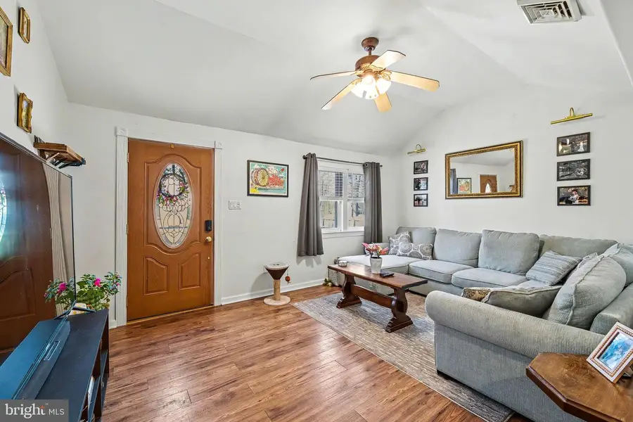 1434 10th Ave, Williamstown, NJ 08094 - #3