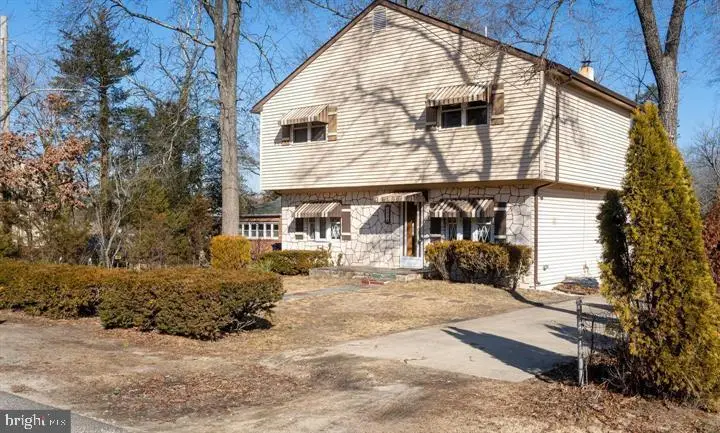 2524 Lakeside Dr, Williamstown, NJ 08094 - #1