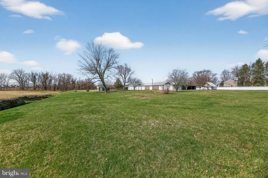 305 Wolfert Station Rd, Mullica Hill, NJ 08062 - #3