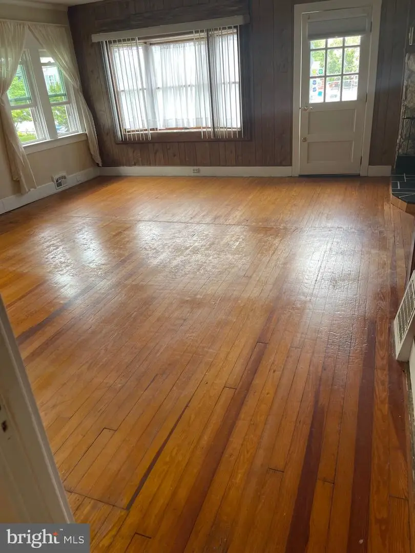 102 Woodlynne Ave, Pitman, NJ 08071 - #3