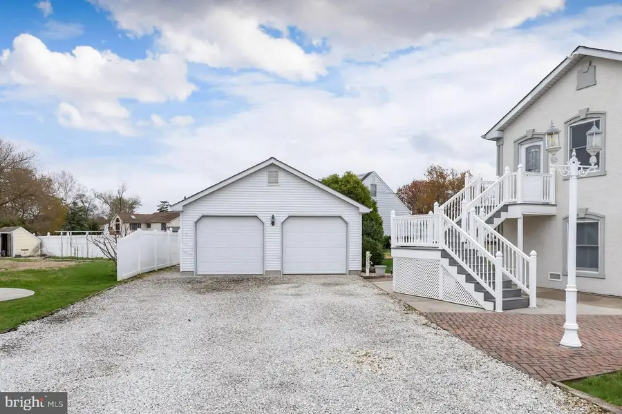 765 Willow Dr, Gibbstown, NJ 08027 - #3