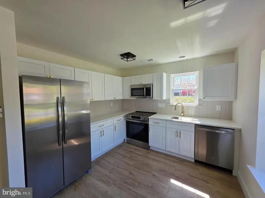 38 Pinecrest Dr, Woodbury, NJ 08096 - #2