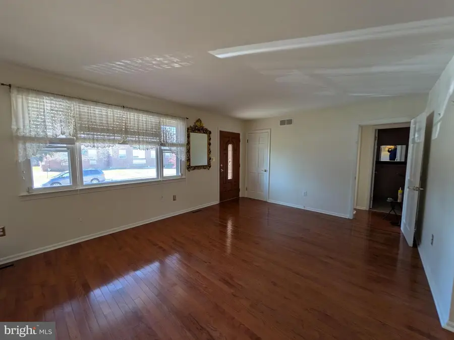 443 Greenwich Ave, Paulsboro, NJ 08066 - #3