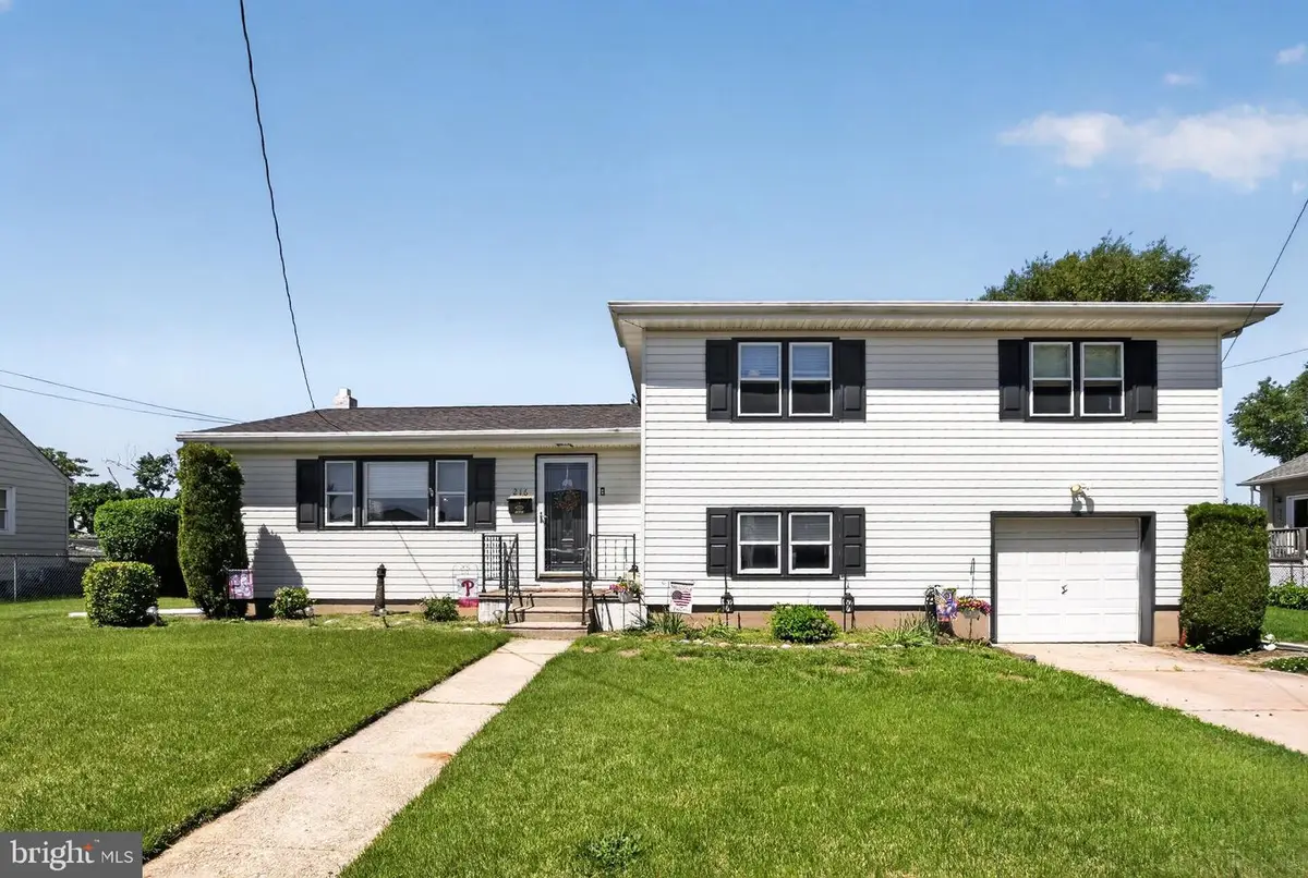 216 Greenwich Ave, Paulsboro, NJ 08066 - #1
