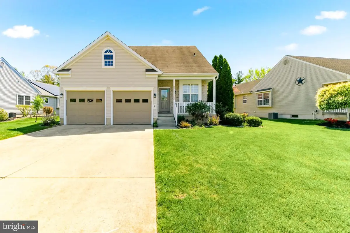 31 Silver Creek Dr, Mantua, NJ 08051 - #1