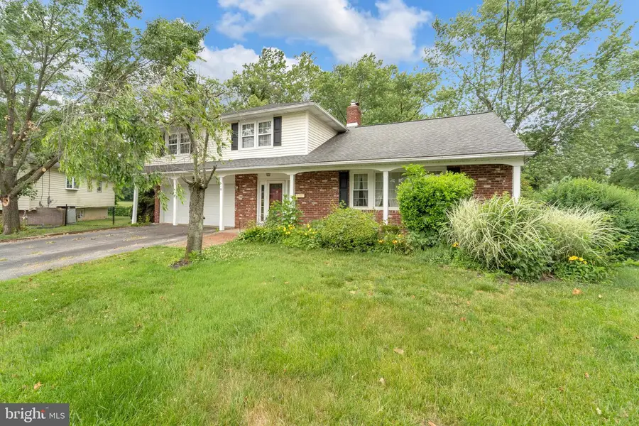 8 Hastings Ct, Blackwood, NJ 08012 - #2