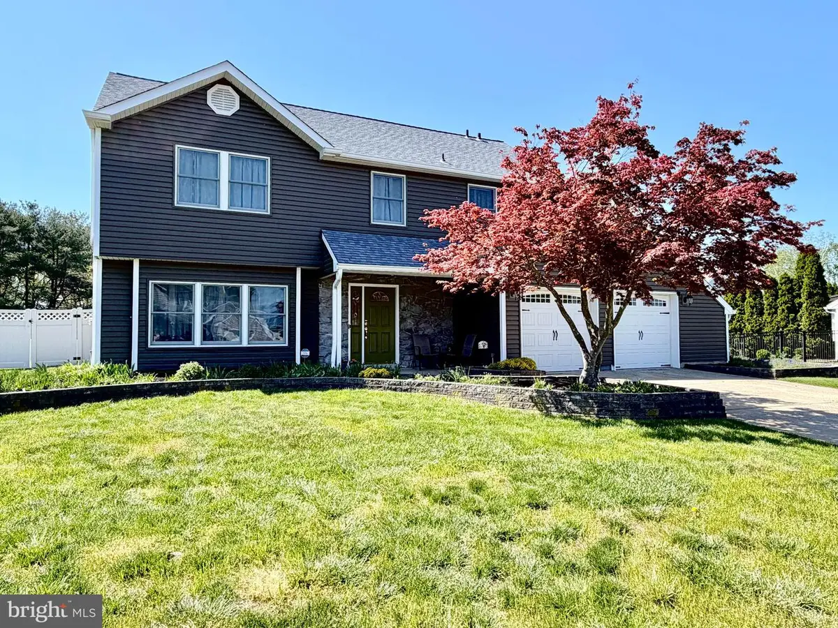 91 Longwood Dr, Sicklerville, NJ 08081 - #1