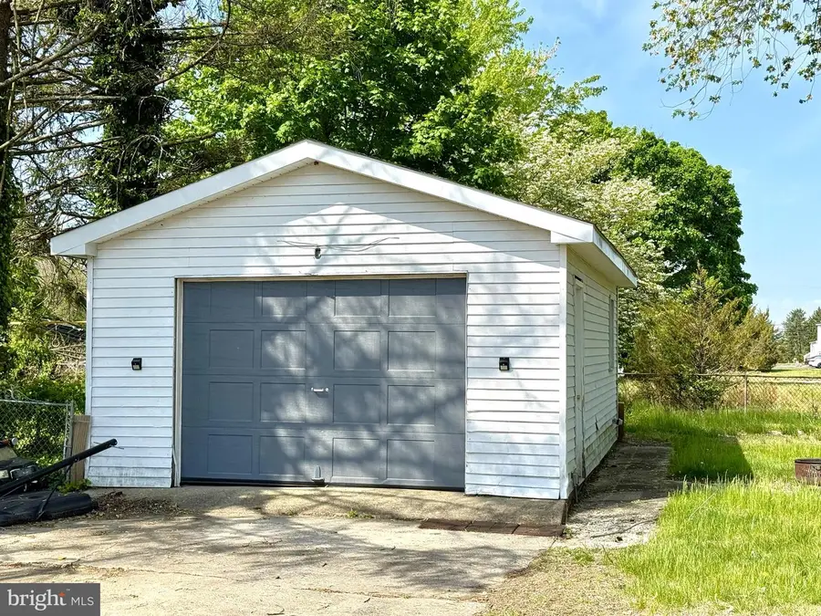 704 N Main St, Clayton, NJ 08312 - #2