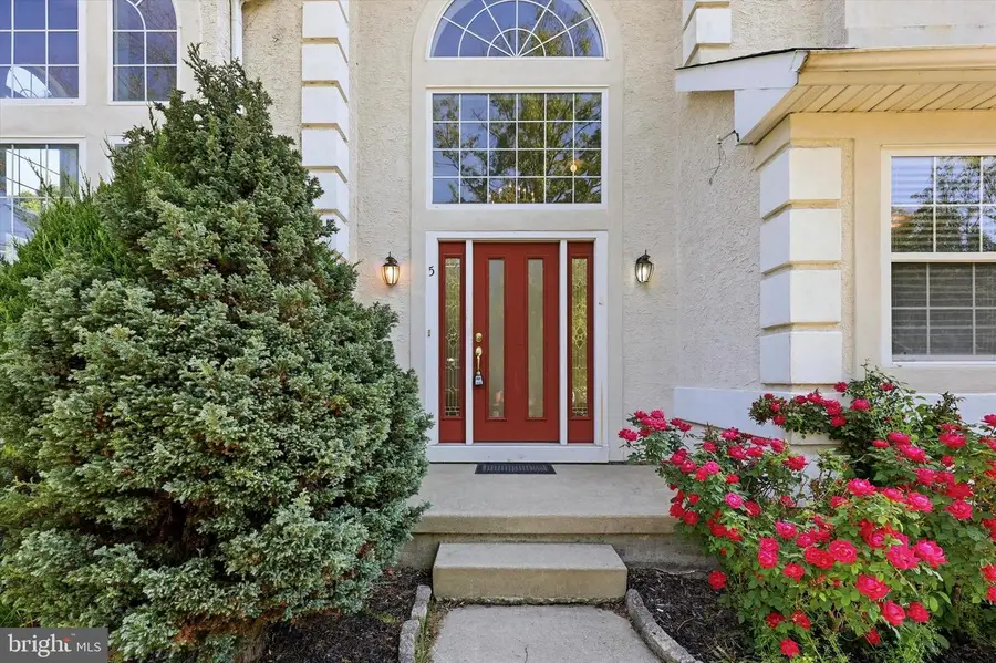 5 Farmingham Dr, Sewell, NJ 08080 - #3