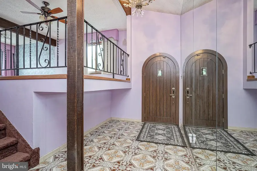 1479 Memorial Ave, Gibbstown, NJ 08027 - #2