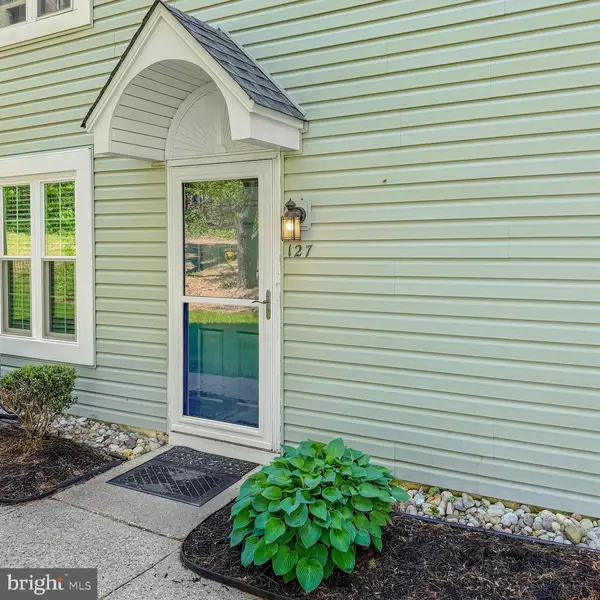 127 Devonshire Ct, SEWELL, NJ 08080