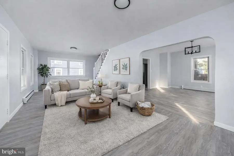 11 W Washington St, Paulsboro, NJ 08066 - #2