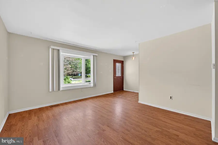 176 Golfview Dr, Sewell, NJ 08080 - #3